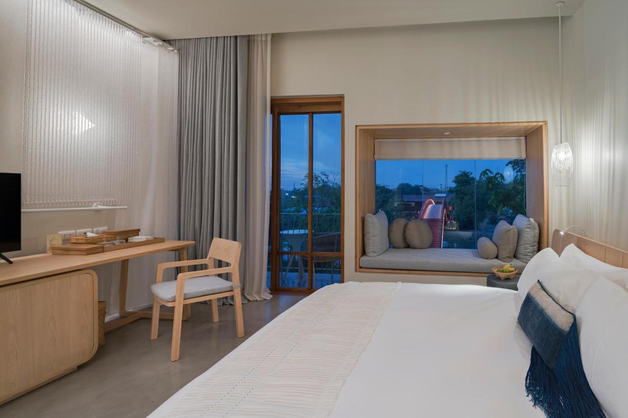 sala bang pa-in Hotel Ayutthaya Bagian luar foto